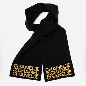 Pre-Owned Chanel Black Logo Wool/Cashmere Scarf